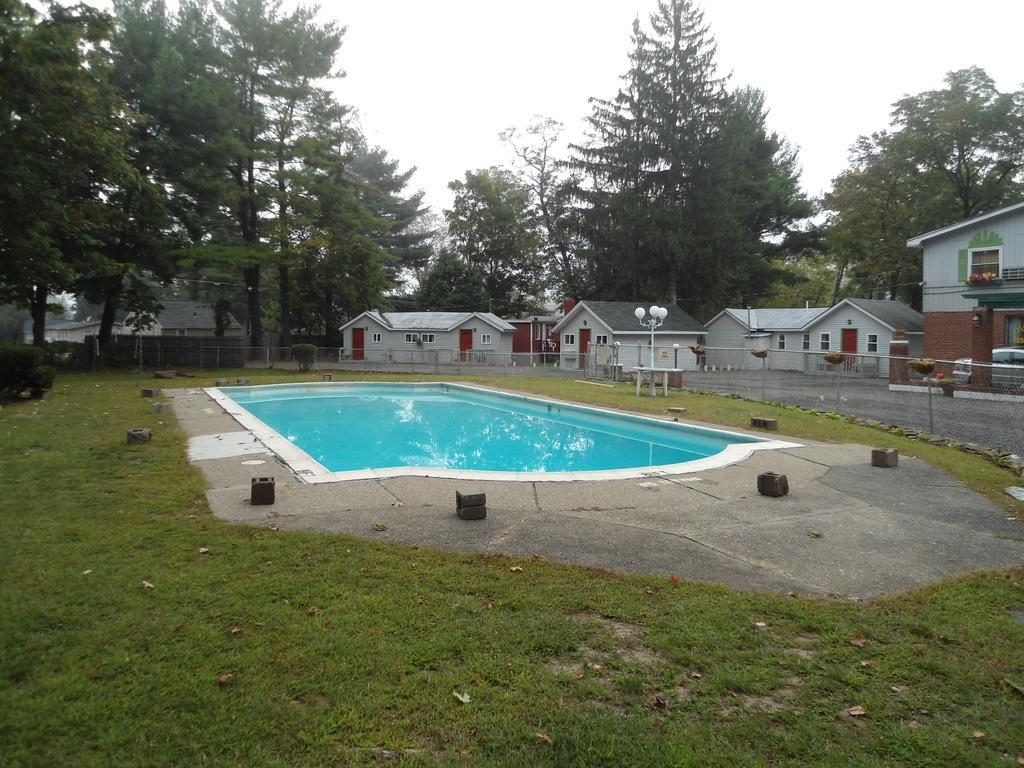Motel Flower Field And Cottages 3*