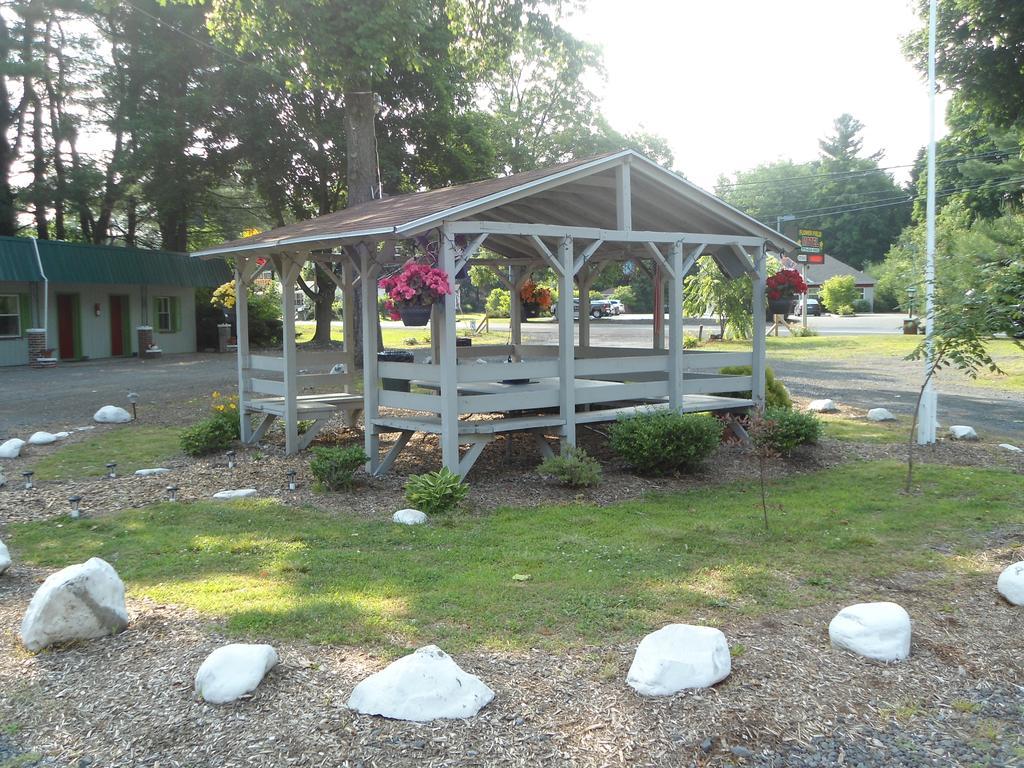 Motel Flower Field And Cottages Stroudsburg